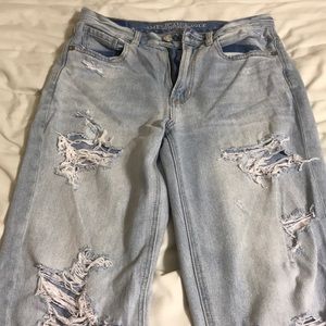 American Eagle Mom Jeans